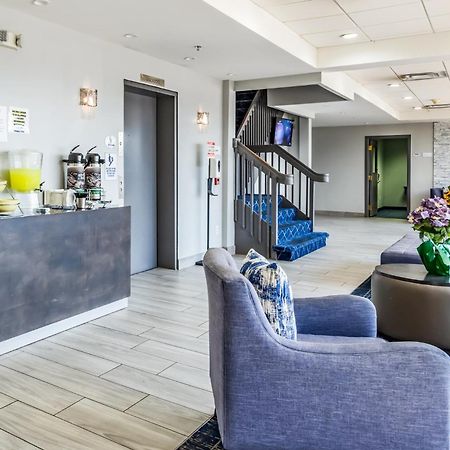 Quality Inn Roseville-Detroit North Екстер'єр фото