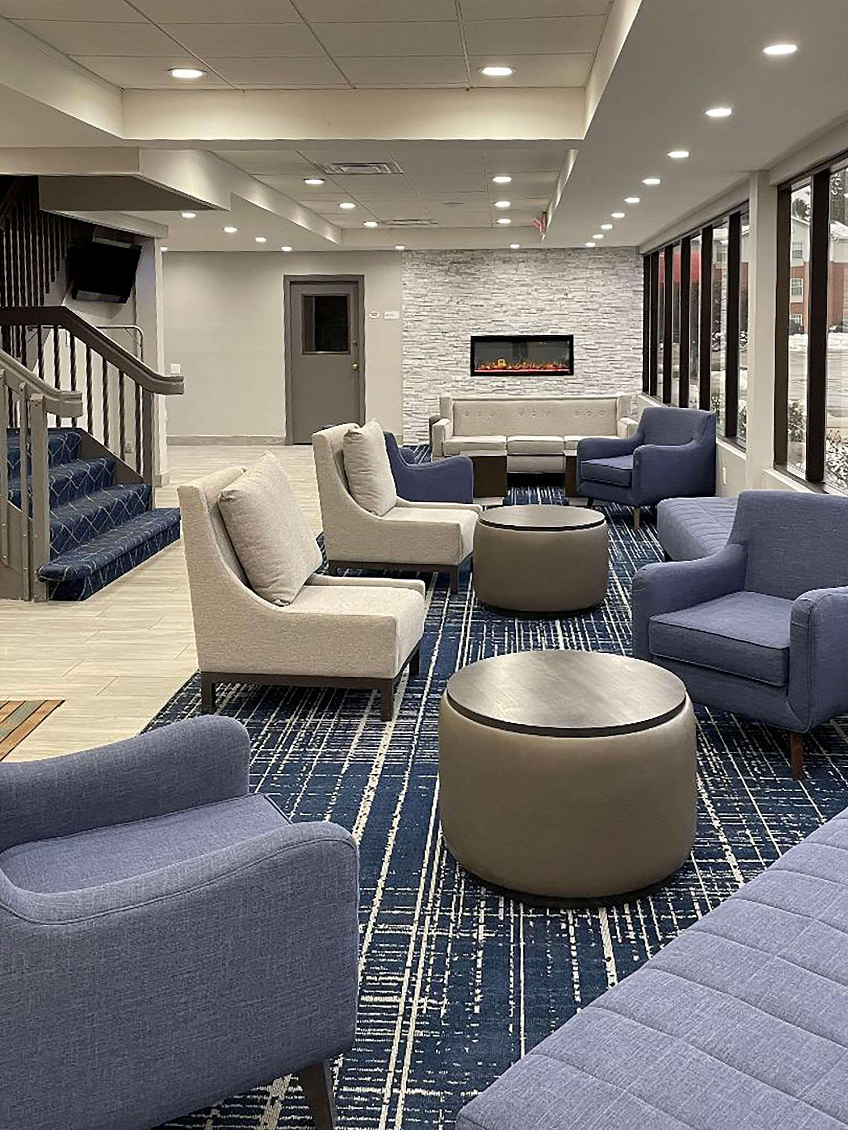 Quality Inn Roseville-Detroit North Екстер'єр фото