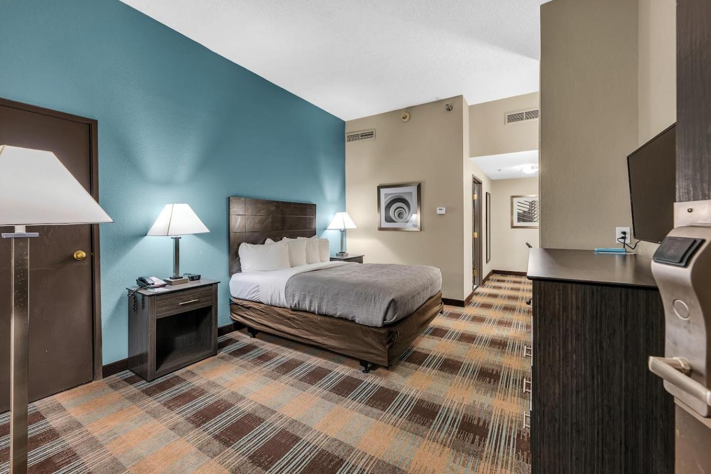 Quality Inn Roseville-Detroit North Екстер'єр фото